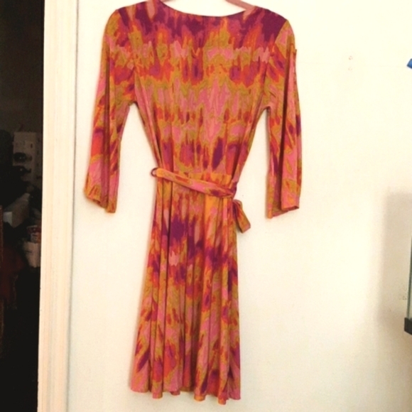 SEXY WRAP STYLE DRESS - Picture 4 of 5